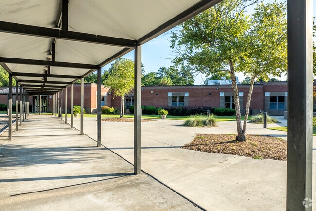 River Springs Elementary School provides personalized learning to meet student needs.