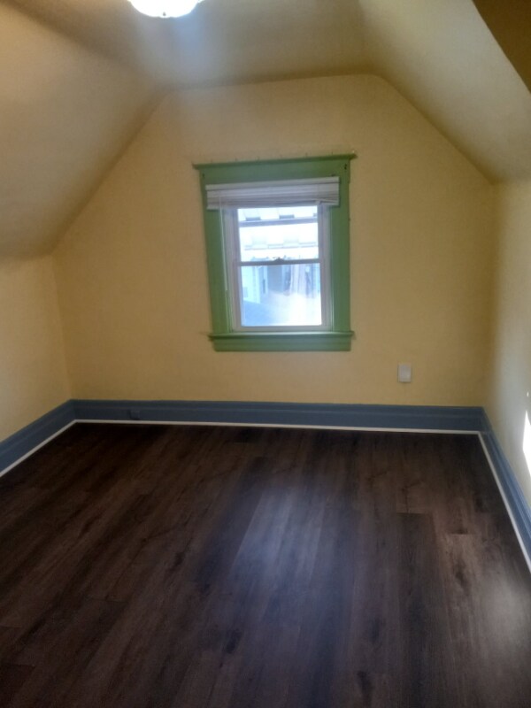 539 W Canedy St, Springfield, IL 62704 - photo 4