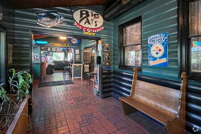 Big Al's Pub and Grubberia is a Silverwood stop for fun food and cold drinks.