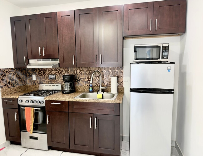 324 Van Buren St unit FL1-ID1358004P, Hollywood, FL 33019 - photo 5