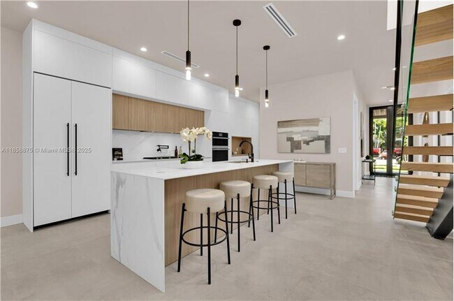 921 NE 17th Terrace, Fort Lauderdale, FL 33304 - photo 2