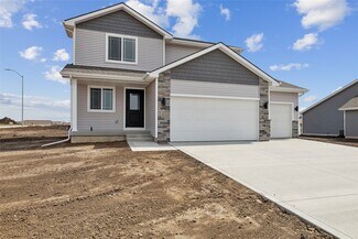 413 Meadow Ave NW, Bondurant, IA 50035