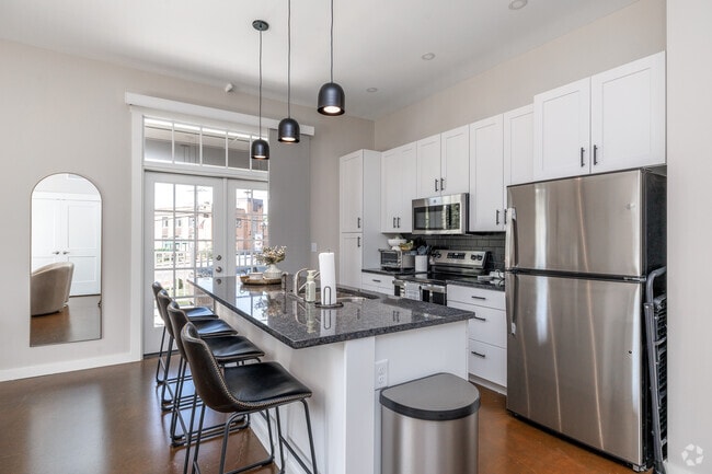 1BR, 1BA - 756SF - Kitchen