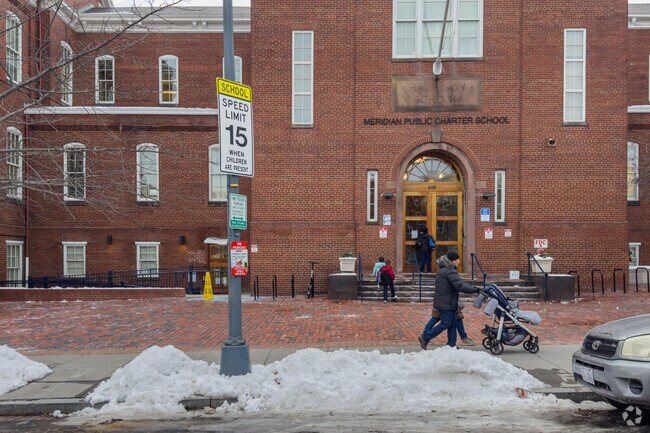 Entrance to Meridian PCS located on 13th St