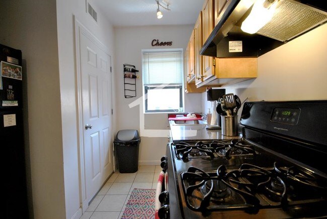 1932 Beacon St unit 6, Brighton, MA 02135 - photo 4