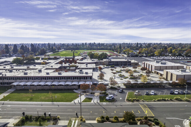 Mira Loma High School, Sacramento CA Rankings & Reviews - Homes.com