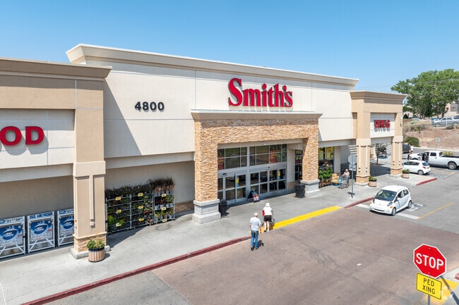 Smith’s grocery store offers a convenient shopping option near the Volcano Cliffs neighborhood.