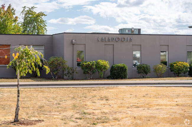 Calapooia Middle School serves grades 6-8 in Albany, Oregon.