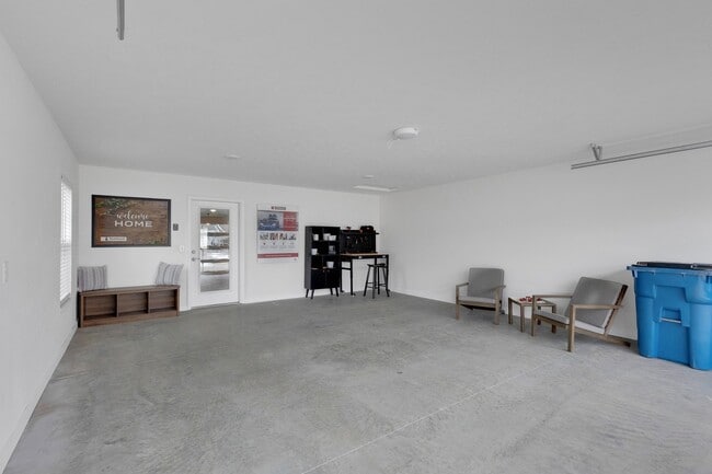 Redwood Amherst, Elyria, OH 44035 - photo 4