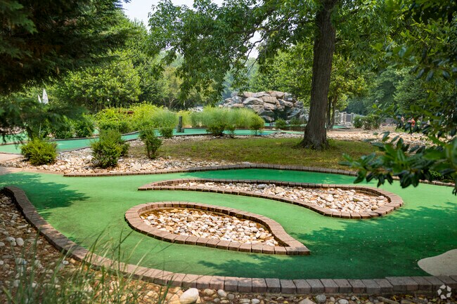 Mini golf at Burke Lake Park is a favorite activity for Farrs Corner residents.