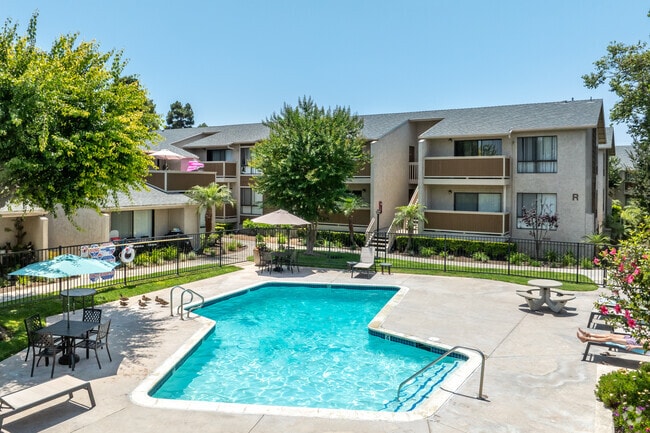 Pinecreek Apartments, Costa Mesa, CA 92626 - photo 2
