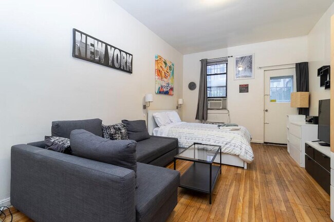 1540-1552-1552 1st Ave unit ID1032061P, New York, NY 10028 - photo 7