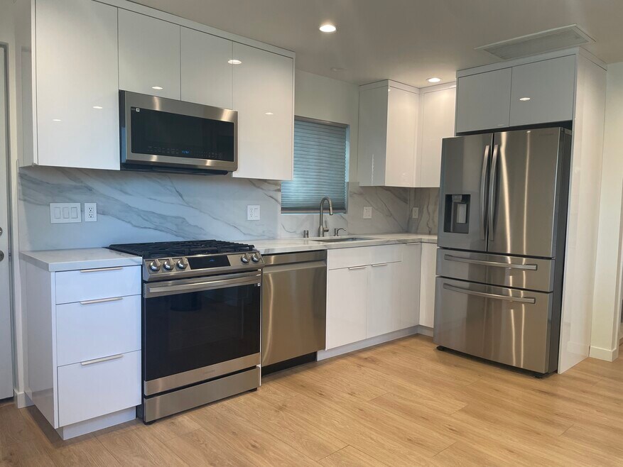 22261 Haynes St, Los Angeles, CA 91303 - photo 1