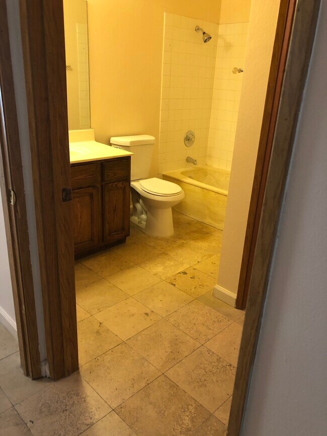 5203 Caliente St unit 51, Las Vegas, NV 89119 - photo 7