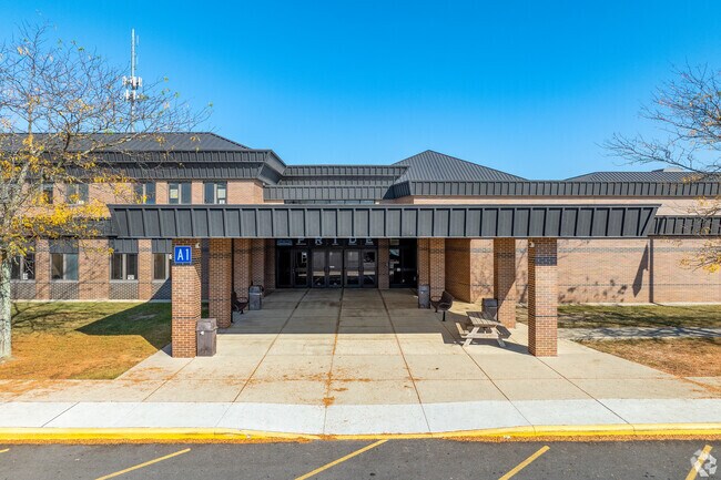 Many children from Golfview Woods attend Hilliard Heritage Middle School.