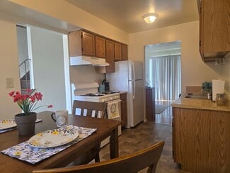 113 Parkside Ct, Saginaw, MI 48601
