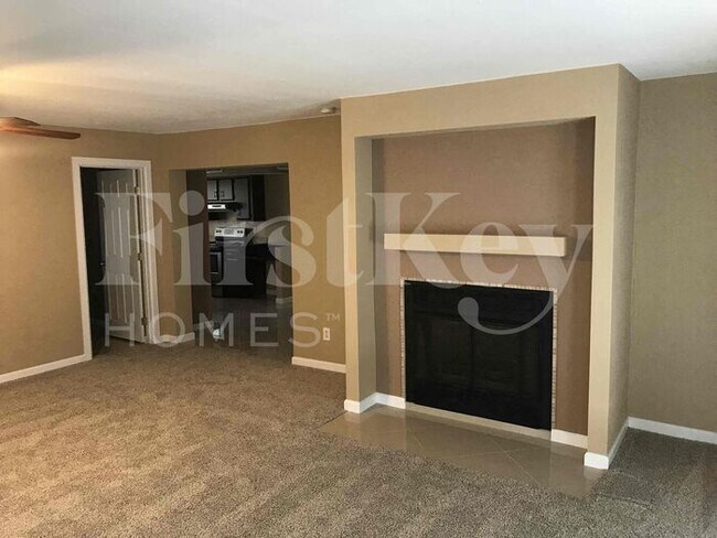 6025 W Evans Dr, Glendale, AZ 85306 - photo 7