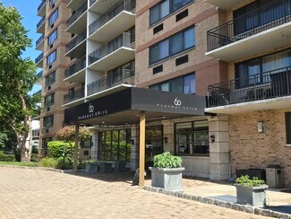 60 Parkway Dr E Unit 8F, East Orange, NJ 07017