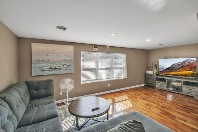 20 South St unit 2, Buffalo, NY 14204 - photo 5