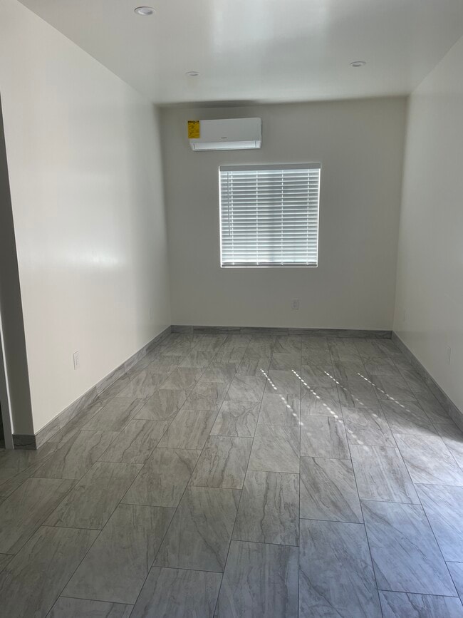 600 W Palmer St unit 602, Compton, CA 90220 - photo 4