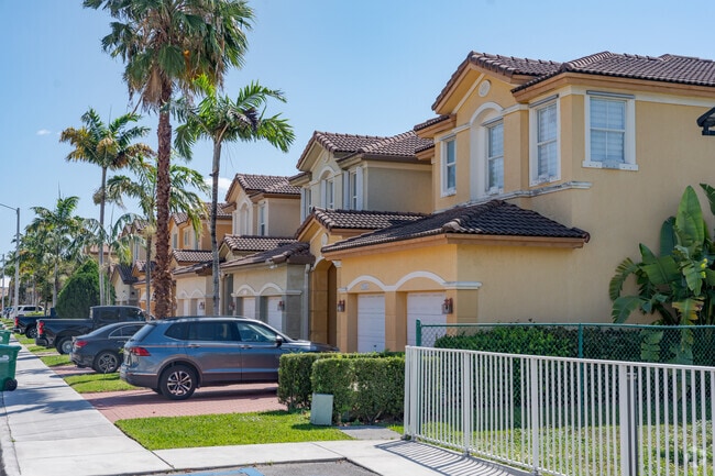 Many of the single family homes of Islands of Doral can be found in gated communities.