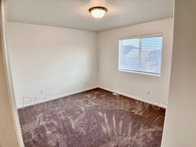 2013 W 950 N, Layton, UT 84041 - photo 3