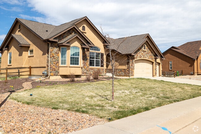 There are large ranch-style homes in the Falcon neighborhood.