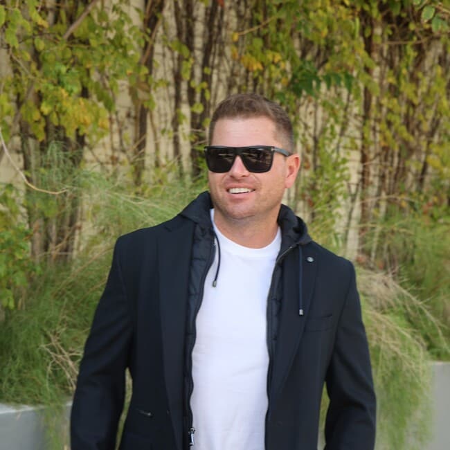 Agent Photo