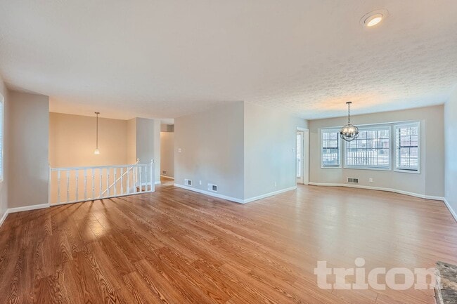 438 Russell Rd, Lawrenceville, GA 30043 - photo 7