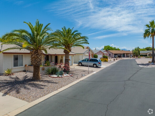 Fountain of the Sun in Mesa, AZ is an attractive living option for the active adult lifestyle.