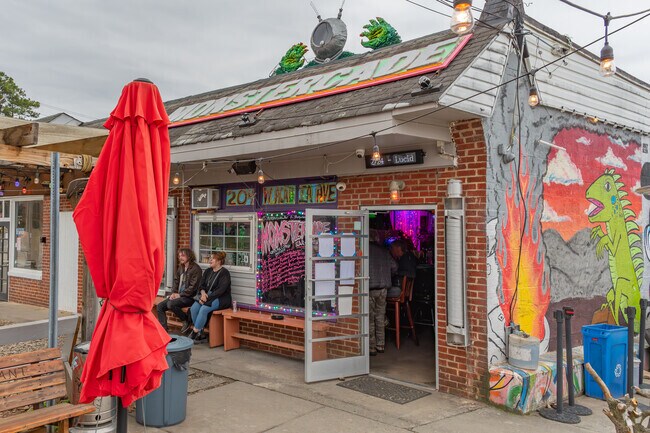 For a fun night out with live music, Washington Park residents can enjoy Monstercade bar.