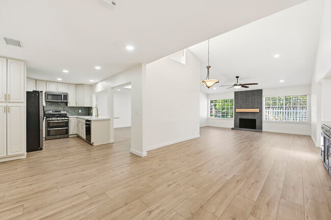 362 Via Los Arcos, San Marcos, CA 92069 - photo 6