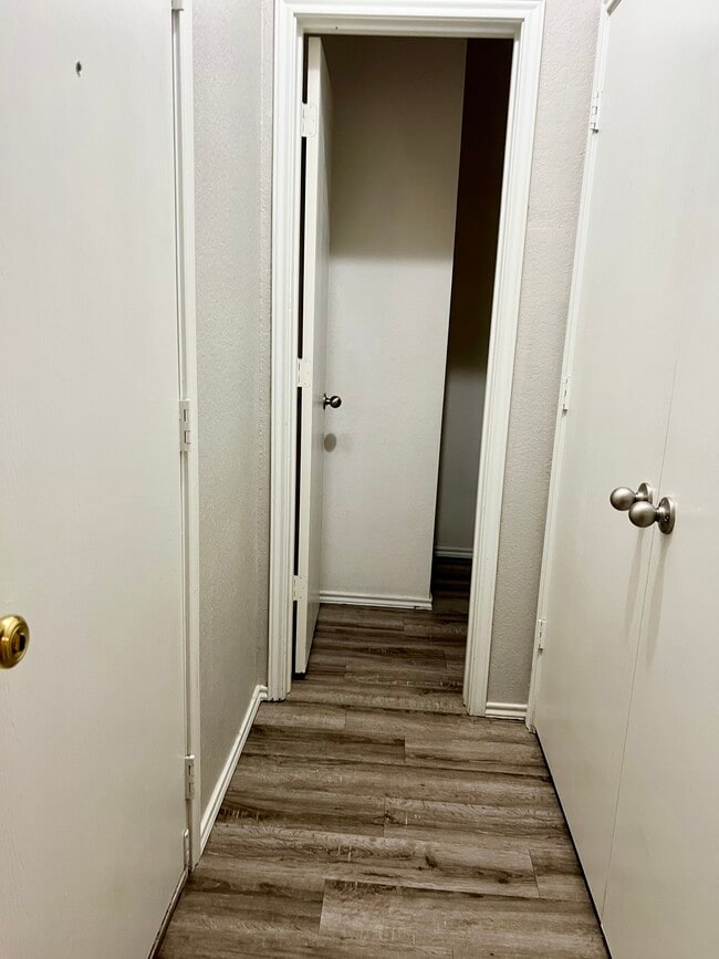 2324 Aldergate Dr, Arlington, TX 76012 - photo 5