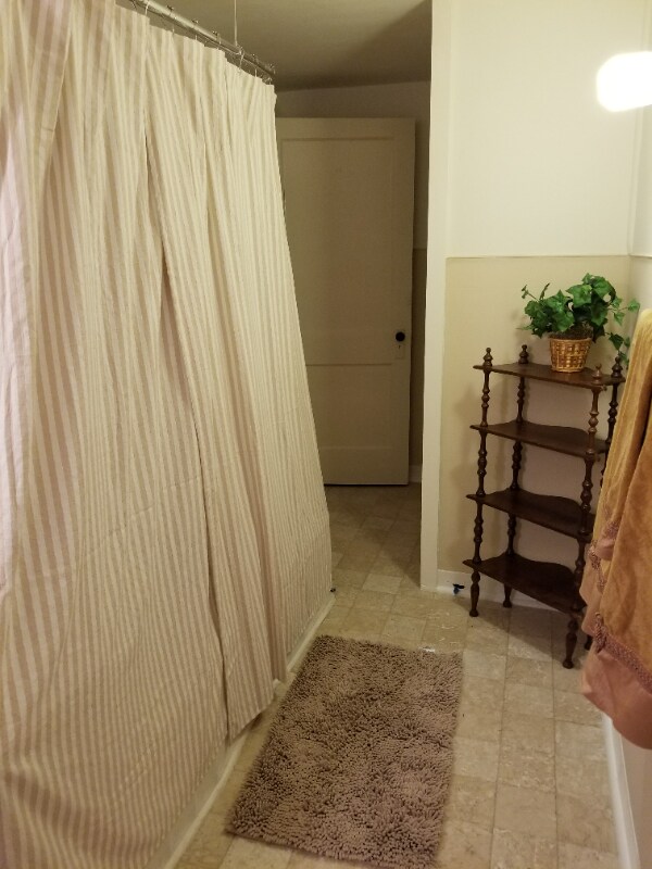 233 Ann St unit 233 - Upper, Middletown, PA 17057 - photo 5