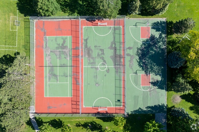 Churchville Middle School has a student-teacher ratio of 10 to 1.