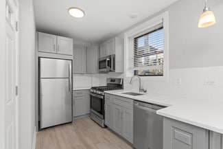 1131 Oak Ave, Evanston, IL 60202