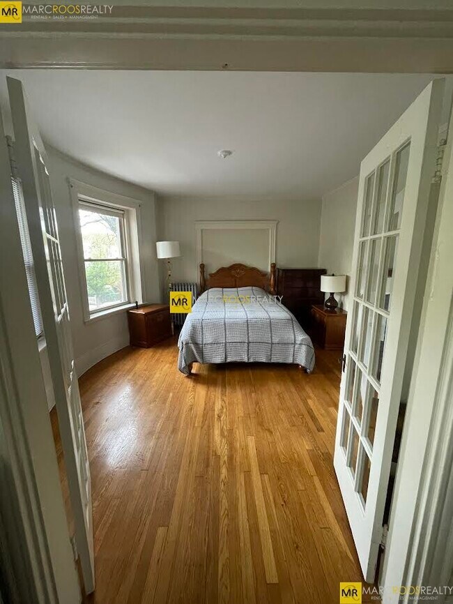 96 Winthrop Rd unit 1, Brookline, MA 02445 - photo 5