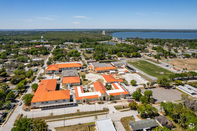 Aerial view of the Tavares High School campus.