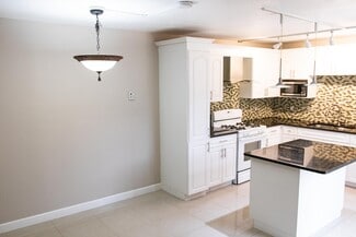 70 Lake Arbor Dr, Palm Springs, FL 33461