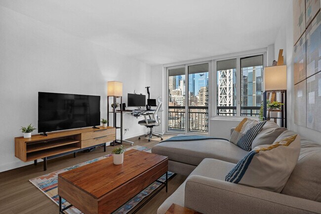 64B W 37th St unit FL21-ID1224044P, New York, NY 10018 - photo 2