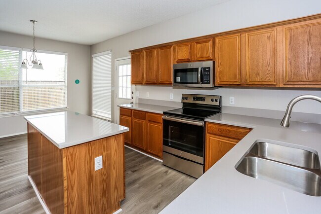 2616 Lonesome Oak Dr, Corinth, TX 76208 - photo 6