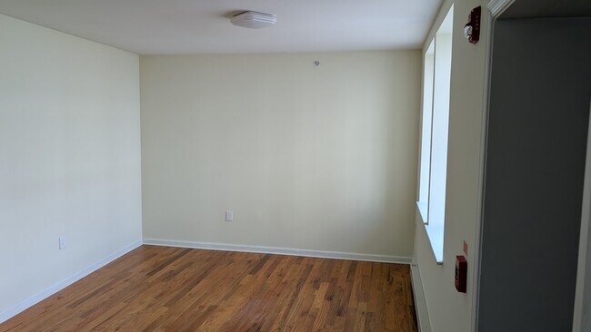 4421 Wayne Ave unit 1A, Philadelphia, PA 19140 - photo 5