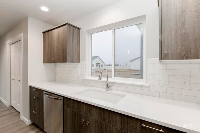 3018 N Star Garnet Way, Kuna, ID 83634 - photo 6