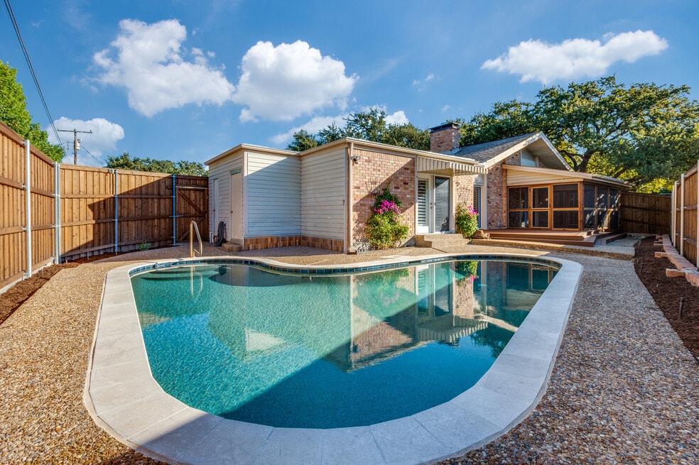 9805 Airline Rd, Dallas, TX 75230 - photo 1