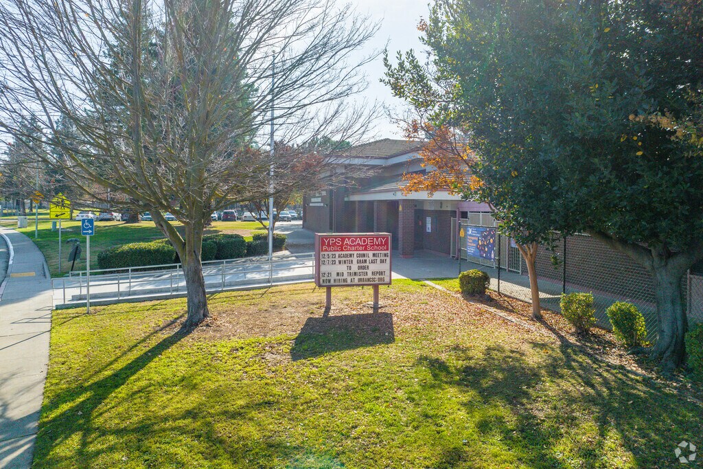 Yav Pem Suab Academy is a charter elementary school in Pocket-Greenhaven.
