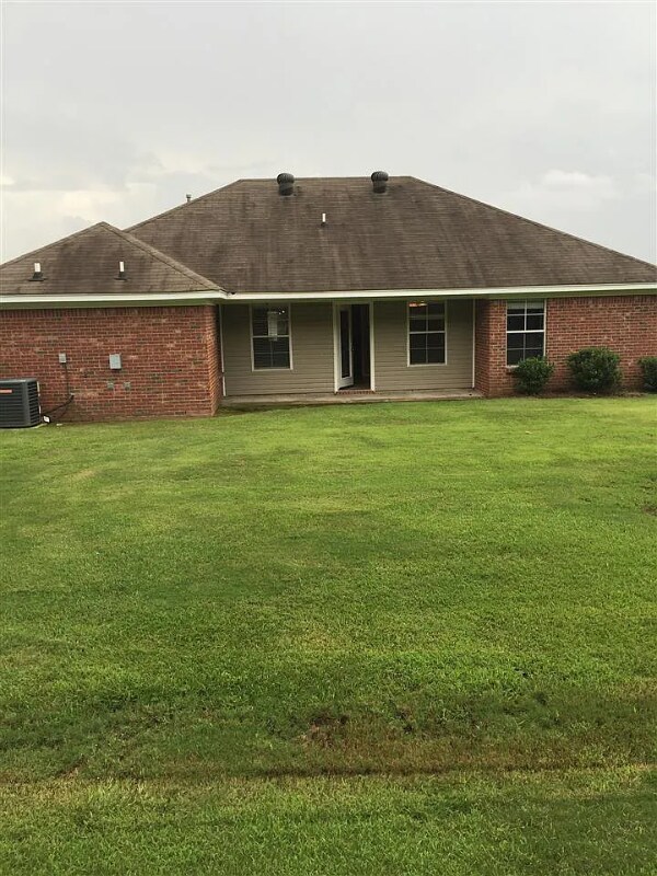 611 Shadowridge Dr, Brandon, MS 39047 - photo 2