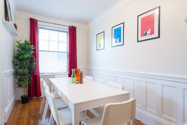 48 Babcock St unit 4, Brookline, MA 02446 - photo 4