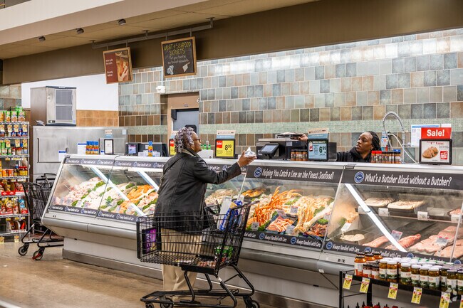 There are many grocers in Trumbull Park to choose from including Jewel Osco.