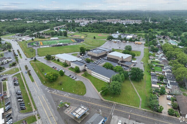 Iroquois Junior/Senior High School serves grades 7-12.