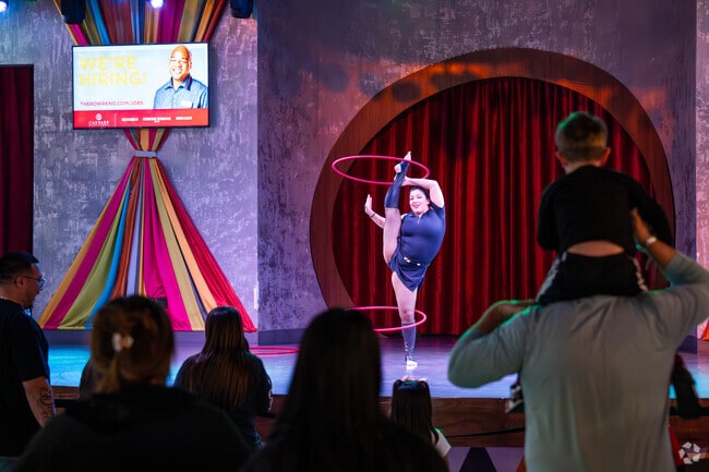 Families can visit the Circus Circus in Downtown Reno to watch nightly acrobatic performances.